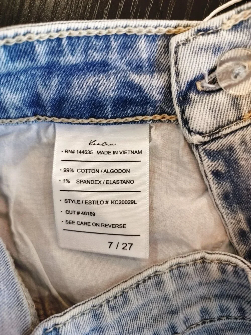 KanCan NWT High Rise Crossover Waist Denim Shorts Size 7/27